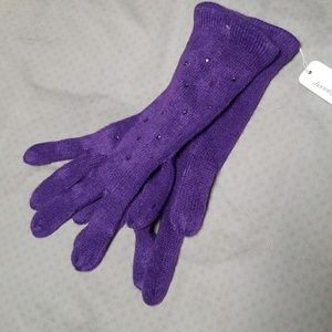 Pretty, soft purple gloves